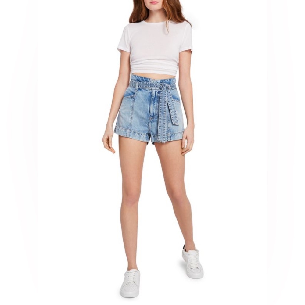 NWT Alice + Olivia Amazing Tie Waist Jean Shorts Size 28
